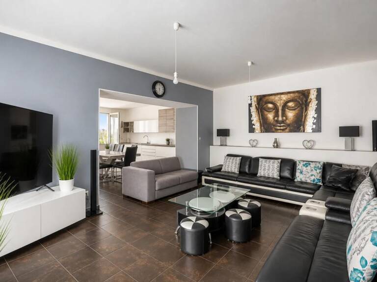 Maison familiale de 7 pièces située à Feyzin — photo 1