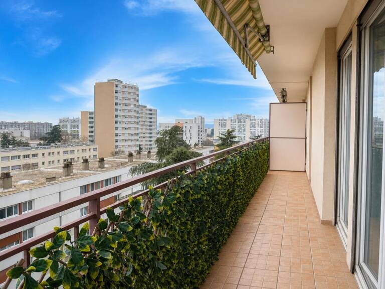 Spacieux T4 lumineux avec balcon, Rillieux-la-Pape — photo 1