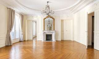 Appartement 6 Pièces 166 m² à vendre à Paris (75000)