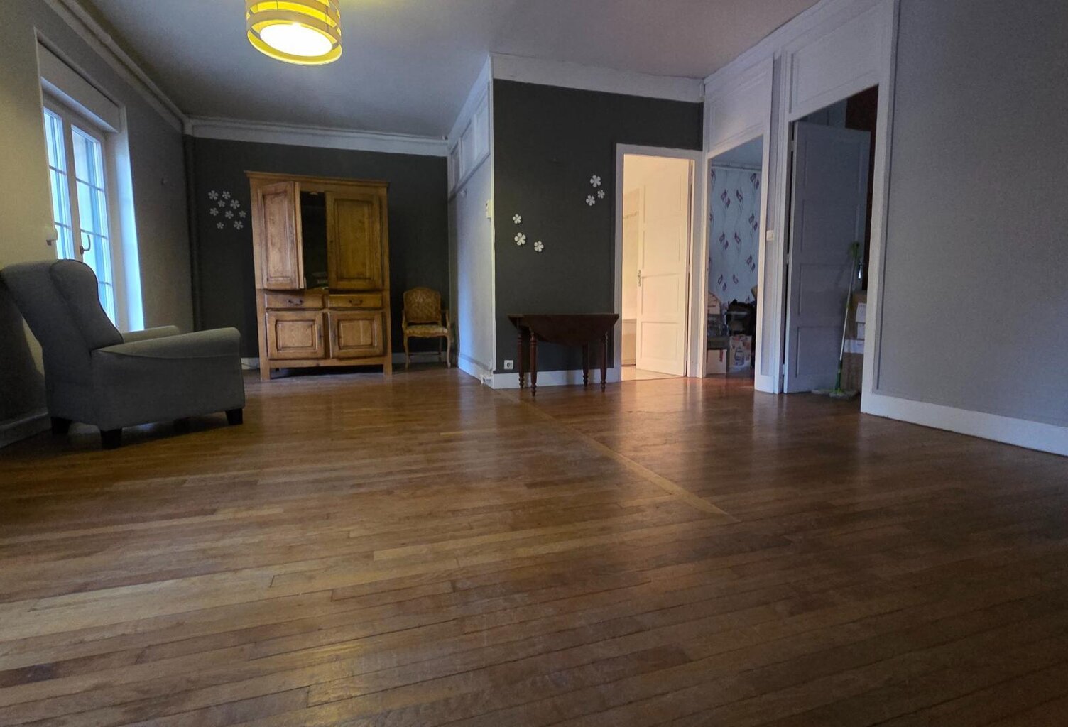 Ideal pour investisseurs, proche de tout commerces et écoles — photo 1