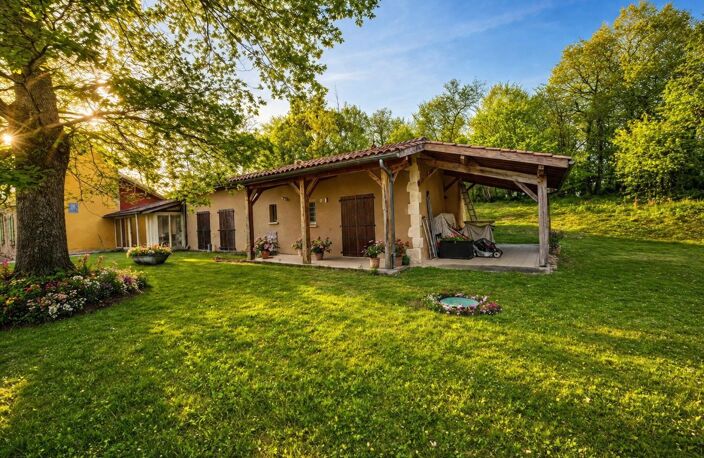 Grande maison sur magnifique terrain boisé — photo 3