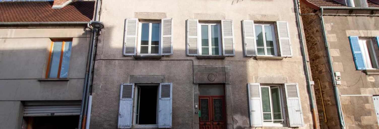 Appartement 10 Pièces 240 m² à vendre à Aubusson (23200)