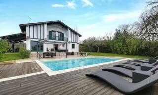 Maison 7 Pièces 226 m² à vendre à Urrugne (64122)