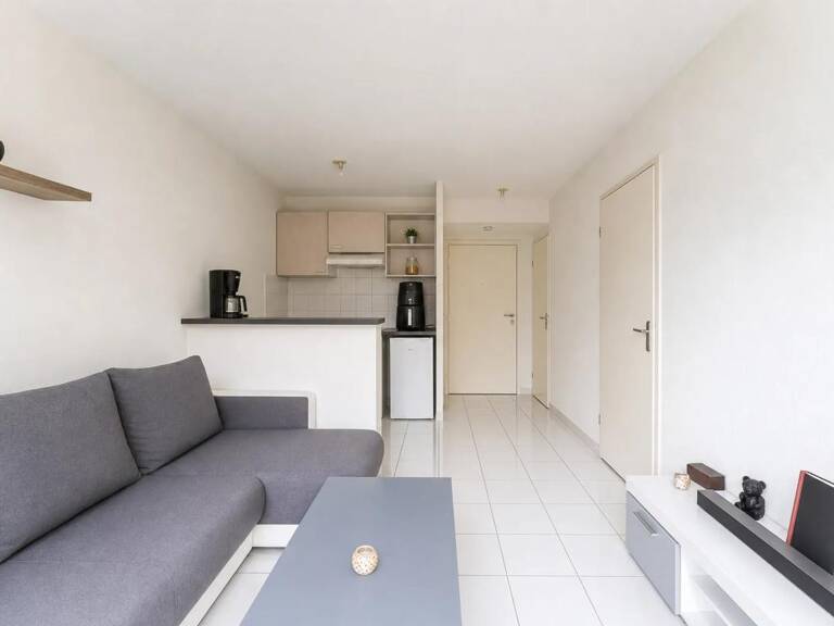 T2 moderne et lumineux - extérieur - parking — photo 1