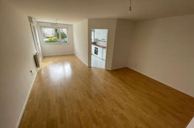 Appartement 4 pièces 990 €