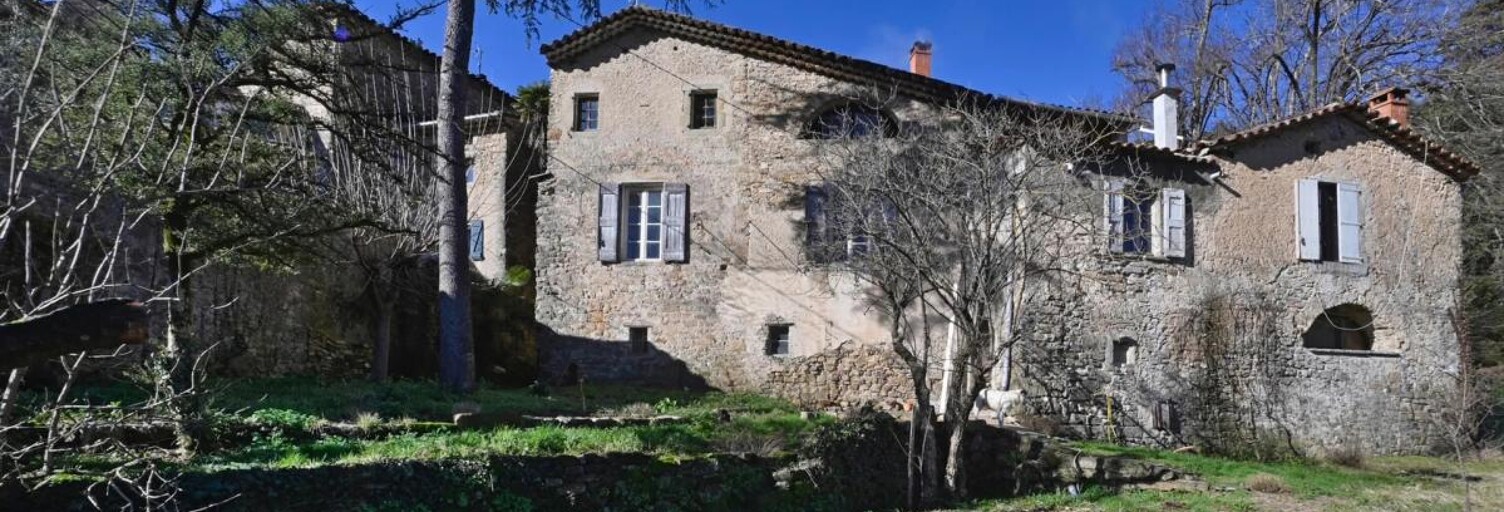 Maison 10 Pièces 300 m² à vendre à Saint-Sébastien-d'Aigrefeuille (30140)