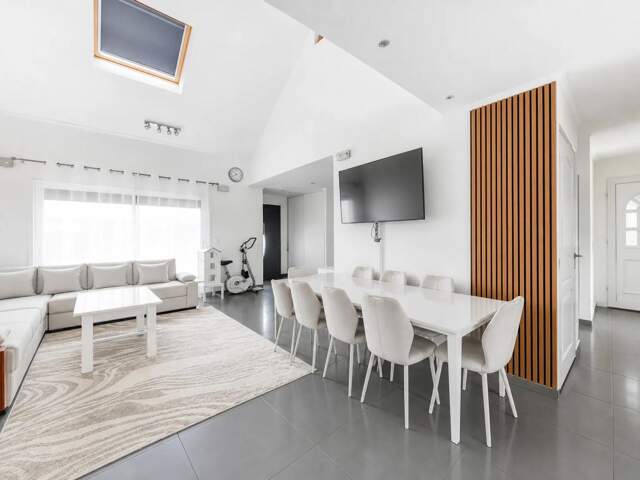 Confortable Maison de 138m² à Liverdy-en-Brie — photo du bien
