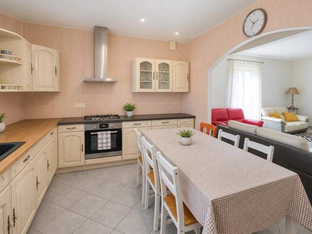 Maison lumineuse de 153 m² avec jardin à Montélimar — photo du bien