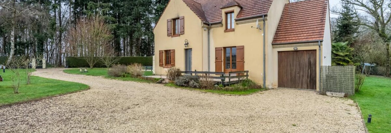 Maison 9 Pièces 142 m² à vendre à Montjavoult (60240)