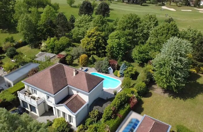 Villa de 8 pièces de 212 m² située à Bailly-Romainvilliers — photo 2