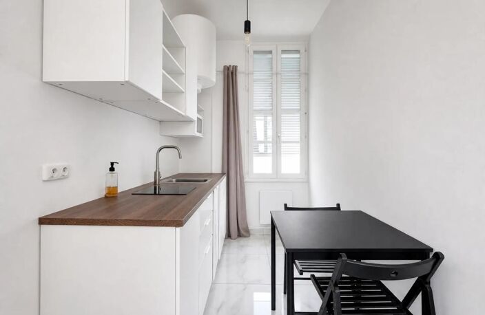 Charmant studio rénové avec balcon à Lyon — photo 3