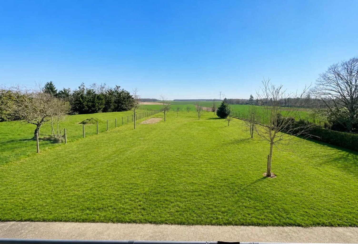 Maison de 232 m² avec jardin à Griselles — photo 1