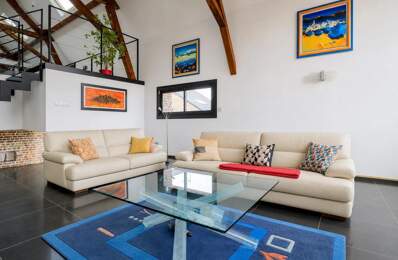 Loft dans une grange de 9 pièces de 395 m2 -  Hergnies — photo du bien