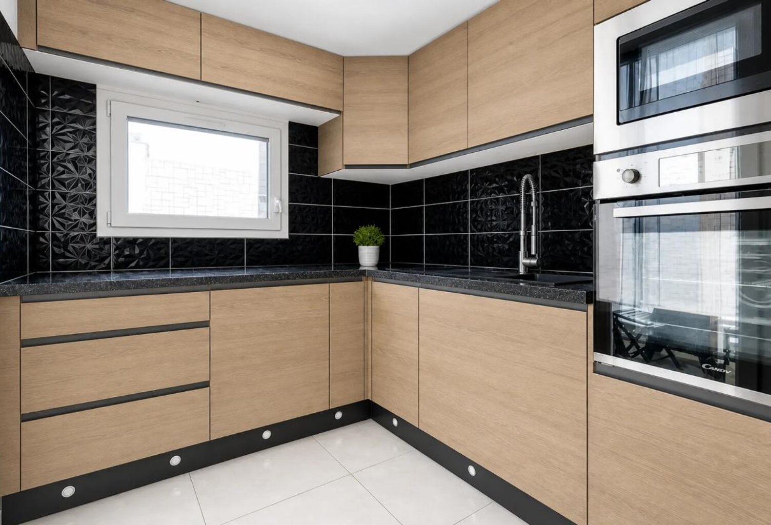 Appartement moderne 4 pièces à Dugny — photo 1