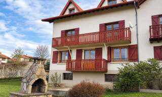 Maison 9 Pièces 170 m² à vendre à Vollore-Ville (63120)