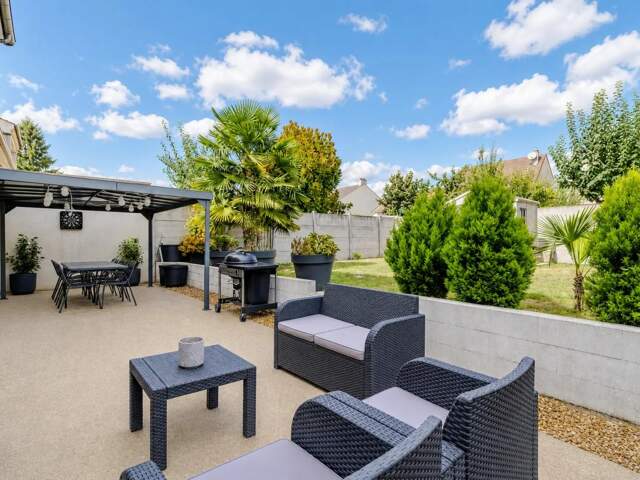 Maison de 8 pièces de 213 m² située à Paray-Vieille-Poste — photo du bien