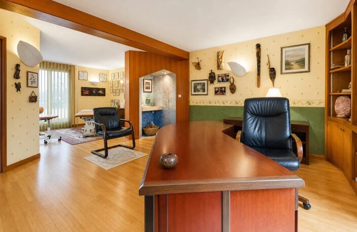 Maison atypique de 205 m² à Châtillon-Coligny — photo 4