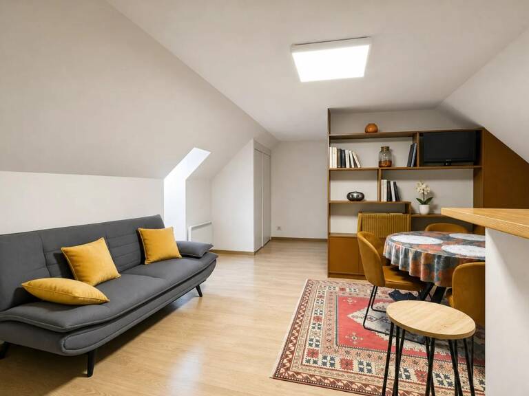 Maison atypique de 205 m² à Châtillon-Coligny — photo 1