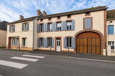 Maison 7 pièces 74900 €