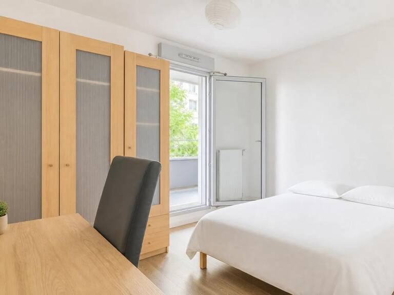 Appartement de 5 pièces de 100 m² situé à Bobigny — photo 1
