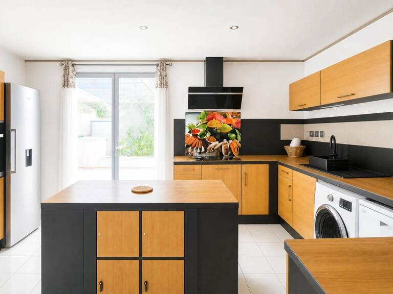 Maison moderne avec jardin et piscine — photo 1