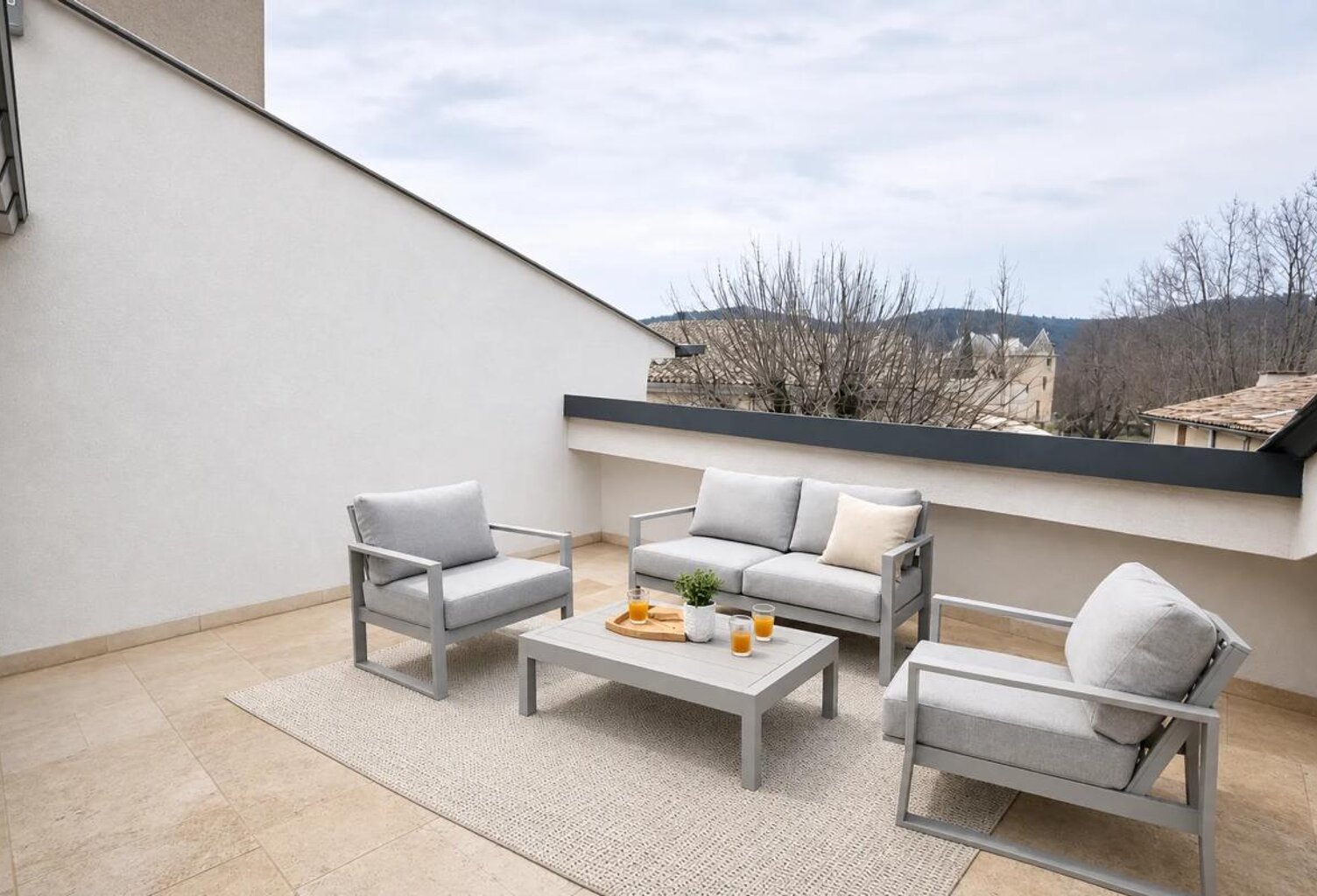 Charmante maison rénovée à Allemagne-en-Provence — photo 1