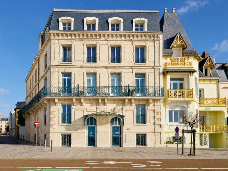 Appartement T2 avec parking sur le remblai des Sables d'Olonne — photo 1