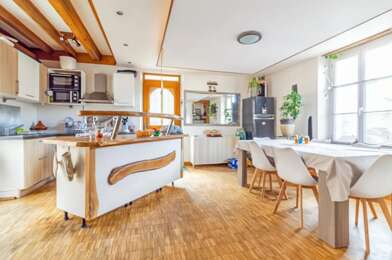 Maison 10 pièces 300000 €