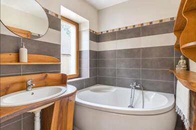Maison 10 pièces 300000 €