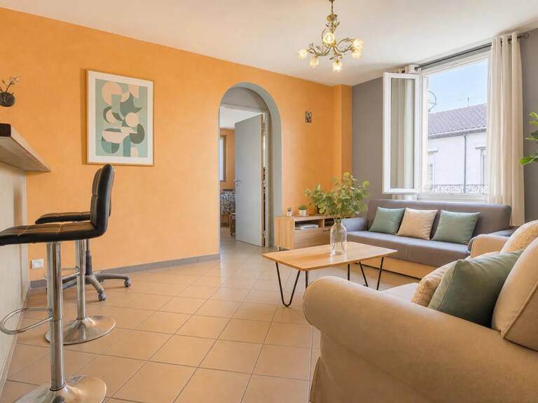 À vendre – Spacieux appartement 5 pièces avec parking — photo 1