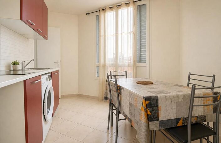 À vendre – Spacieux appartement 5 pièces avec parking — photo 4