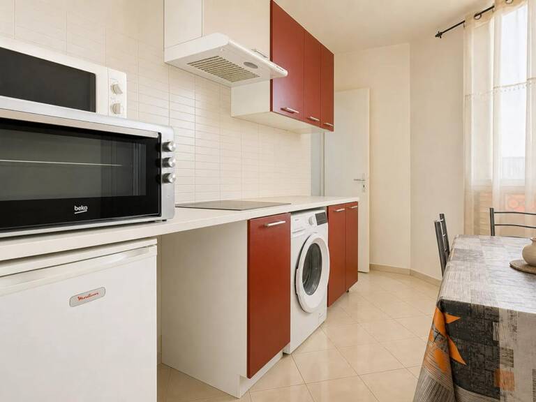 À vendre – Spacieux appartement 5 pièces avec parking — photo 1