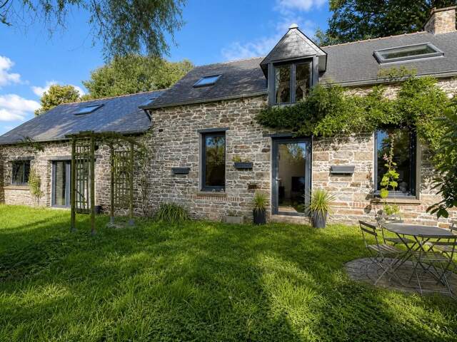 Maison de 8 pièces de 205 m² située à Bréhan — photo du bien