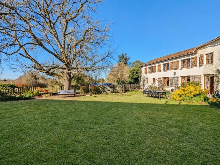 BELLE MAISON 270M2 - DEPENDANCES 400M2 - 8000M2 TERRAIN — photo 1