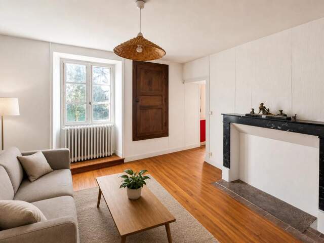 BELLE MAISON 270M2 - DEPENDANCES 400M2 - 8000M2 TERRAIN — photo du bien