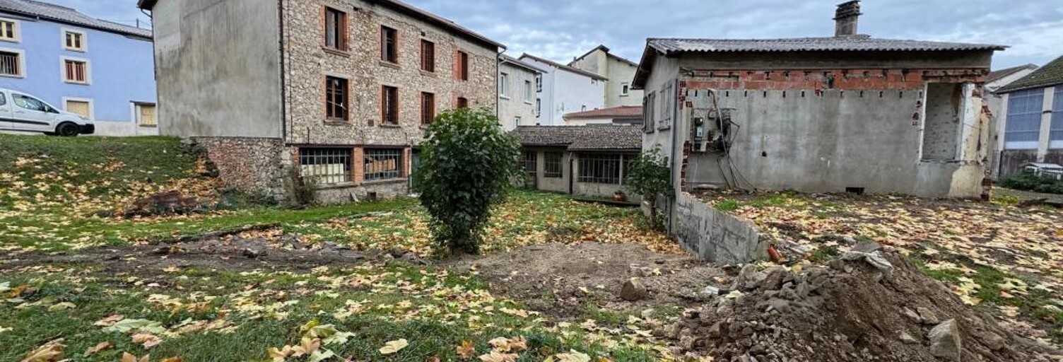 Maison 10 Pièces 259 m² à vendre à Chabreloche (63250)