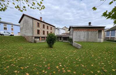 Chabreloche : grande maison de 259 m² au potentiel unique — photo du bien