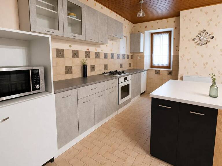 Spacieuse Maison Ancienne de 265 m² au Grand-Serre — photo 1