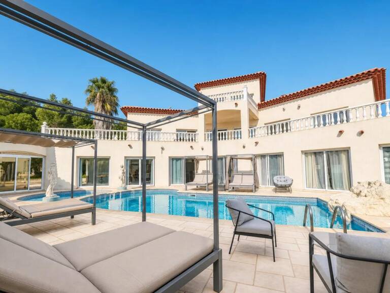 Exceptionnelle maison de 547 m² à Bages — photo 1