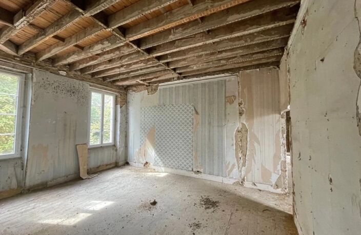 Domaine de caractère à restaurer – 500 m² –3,6 ha – accès rapide — photo 5