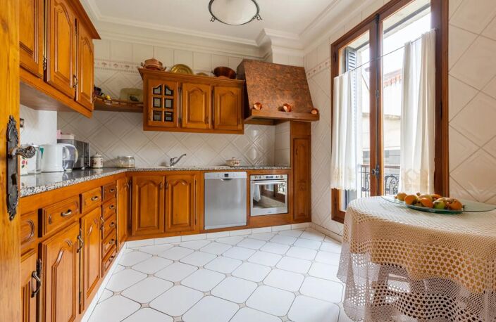 Maison de 220 m2 avec jardin à Créteil — photo 2
