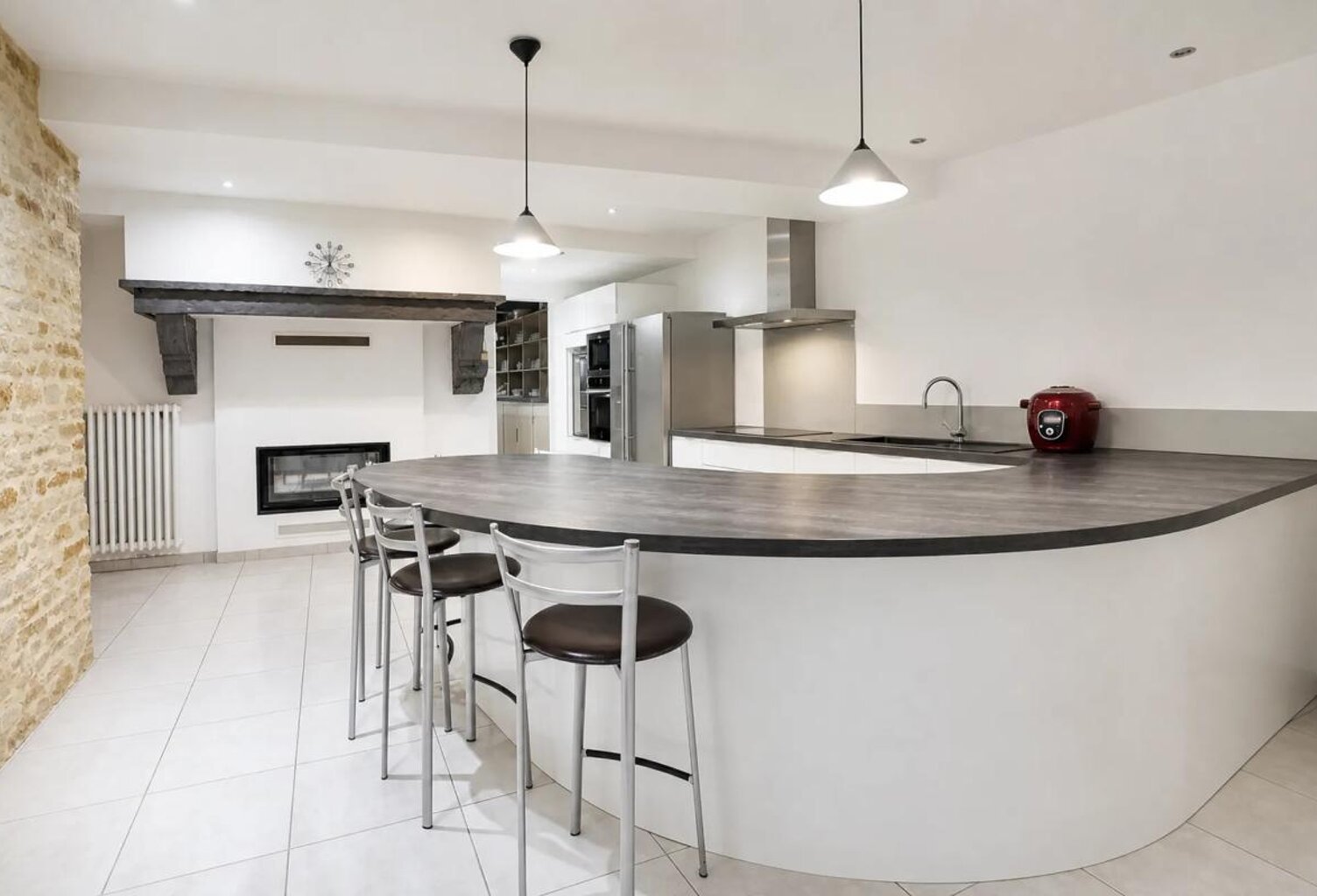 Spacieuse maison 8 pièces au cœur de La Guerche — photo 1