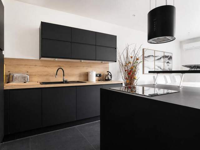 Maison rénovée de 285 m² avec 3 logements à Tourcoing — photo du bien
