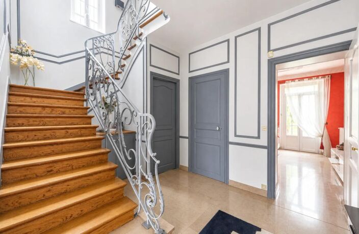 Belle maison individuelle de 250 m² sur terrain piscinable à découvrir ! — photo 4