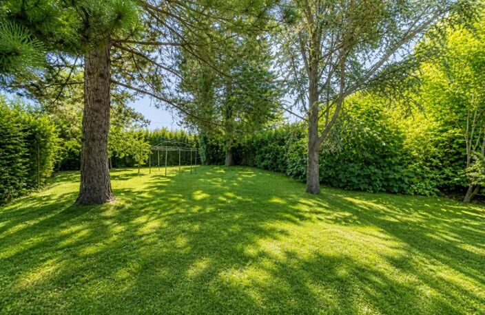 Belle maison individuelle de 250 m² sur terrain piscinable à découvrir ! — photo 5