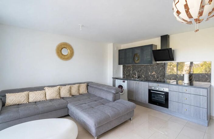 Marseille T3 moderne (2019) 60 m², terrasse + box — photo 2