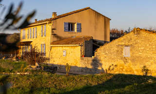 Maison 8 Pièces 235 m² à vendre à Saint-Martin-de-Castillon (84750)