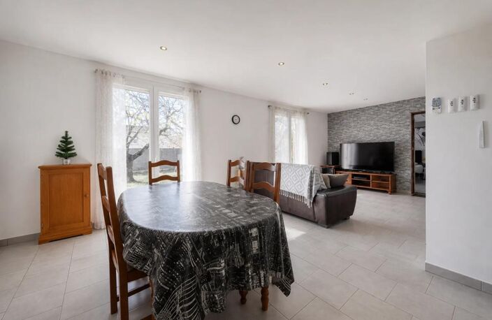 Spacieuse maison avec 7 chambres à Boussens — photo 4