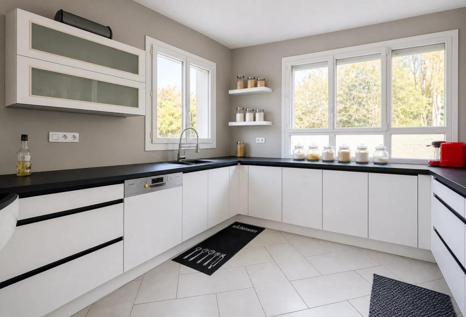 Spacieuse maison avec 7 chambres à Boussens — photo 1