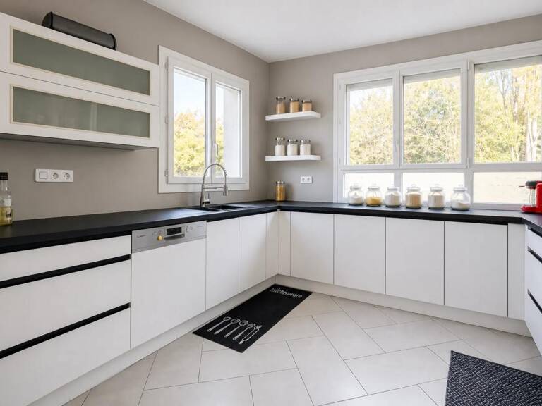 Spacieuse maison avec 7 chambres à Boussens — photo 1